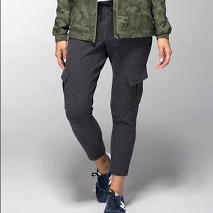 Lululemon Carry and Go Sweatpant size 8